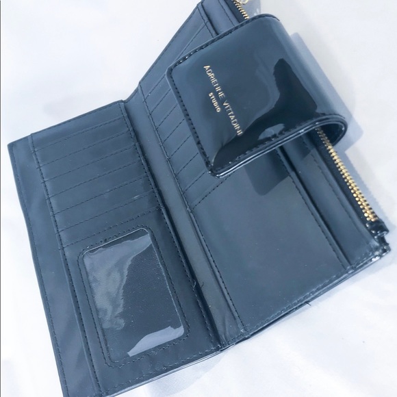 💍2 FOR 10 SALE!💍 Adrienne Vittadini Black Wallet - Picture 3 of 4